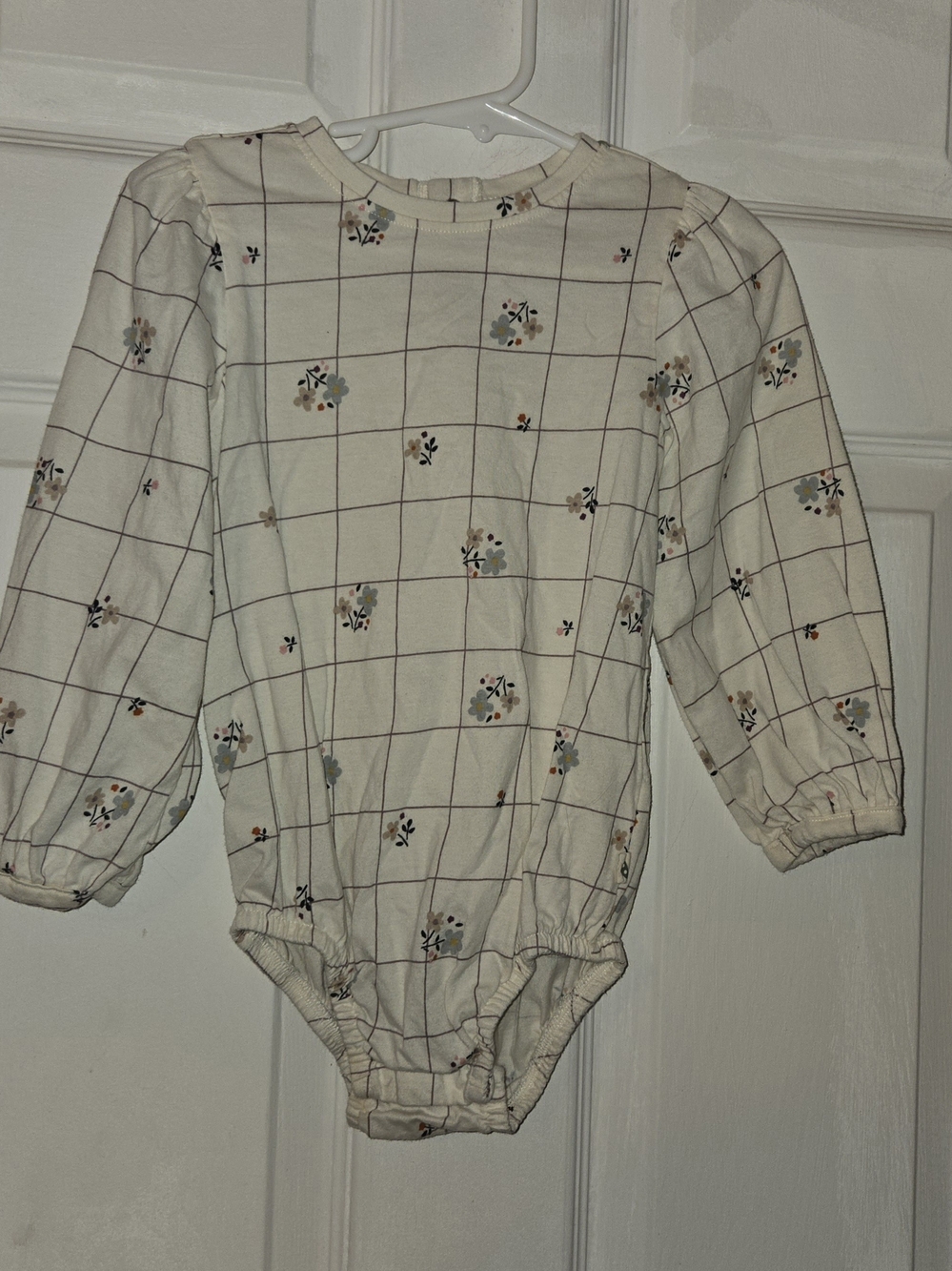 Easy Peasy Cream Floral Grid Long-Sleeve Baby One-Piece Bodysuit SZ 24M